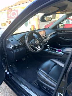 نيسان ألتيما